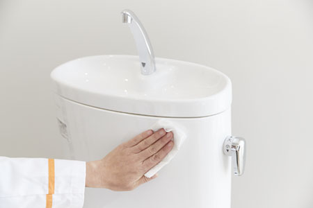 「手洗い器」や「タンクの表面」の普段のお掃除